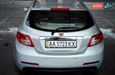 Хэтчбек Geely Emgrand 7 (EC7) 2011 в 