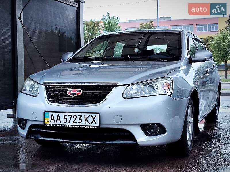 Хэтчбек Geely Emgrand 7 (EC7) 2011 в 