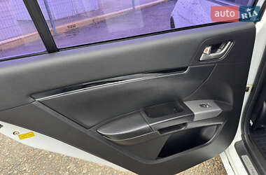 Седан Geely Emgrand 7 (EC7) 2013 в 
