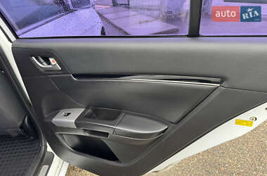 Седан Geely Emgrand 7 (EC7) 2013 в 