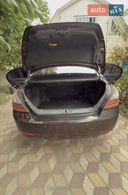 Седан Geely Emgrand 7 (EC7) 2012 в 