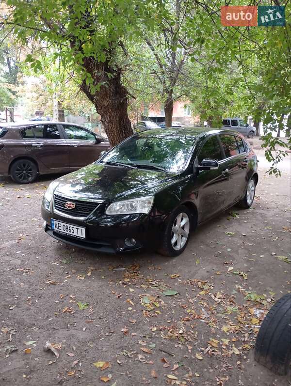 Хетчбек Geely Emgrand 7 (EC7) 2014 в Дніпрі