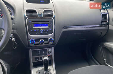 Седан Geely Emgrand 7 (EC7) 2013 в 