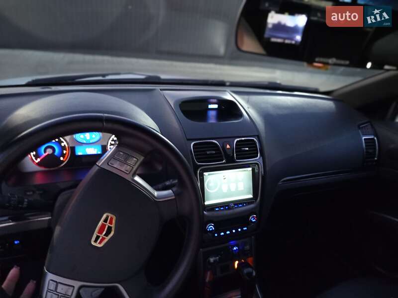 Хетчбек Geely Emgrand 7 (EC7) 2013 в Прилуках
