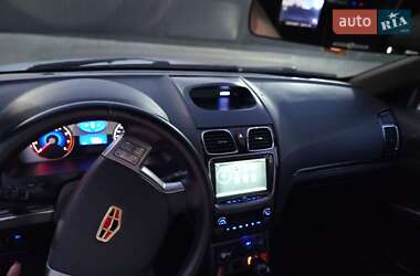 Хэтчбек Geely Emgrand 7 (EC7) 2013 в 