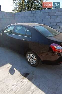 Седан Geely Emgrand 7 (EC7) 2013 в 