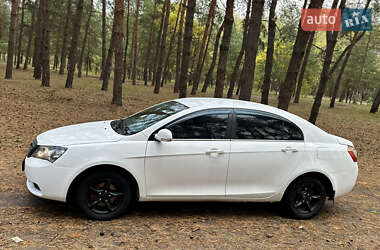 Седан Geely Emgrand 7 (EC7) 2013 в 