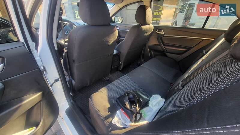 Седан Geely Emgrand 7 (EC7) 2017 в Нікополі