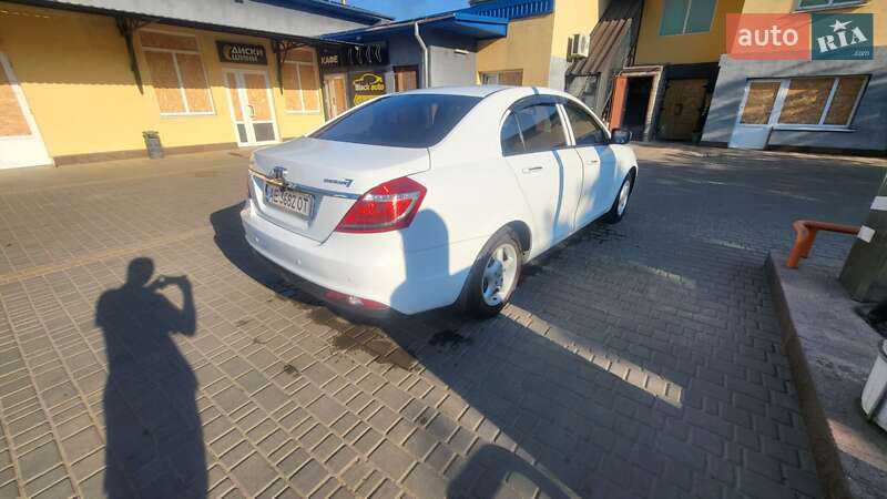 Седан Geely Emgrand 7 (EC7) 2017 в Нікополі