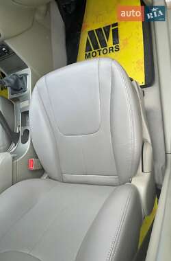 Седан Geely Emgrand 7 (EC7) 2012 в 
