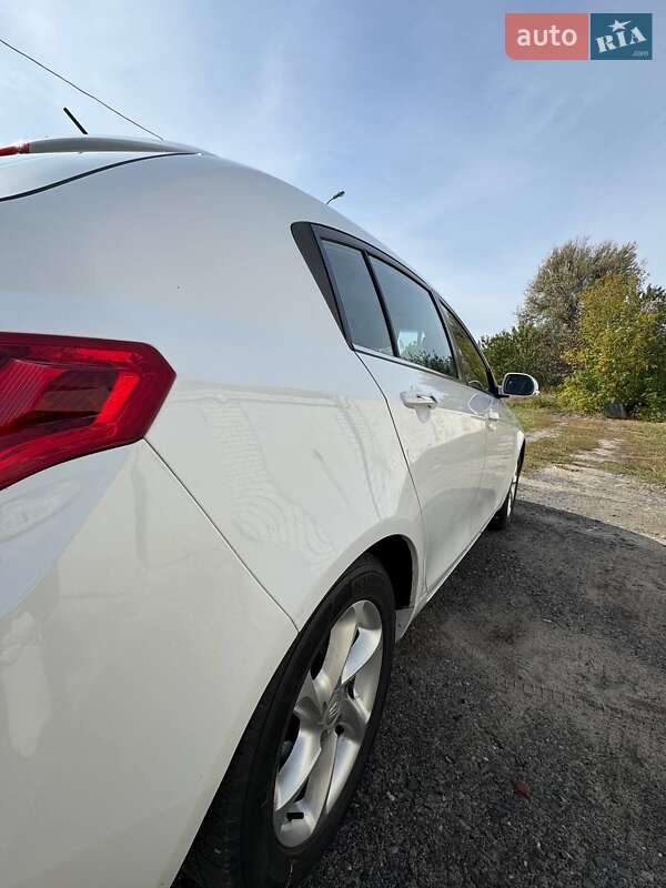 Хетчбек Geely Emgrand 7 (EC7) 2013 в Харкові