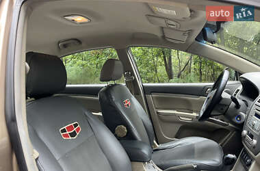 Седан Geely Emgrand 7 (EC7) 2012 в 