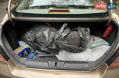 Седан Geely Emgrand 7 (EC7) 2012 в 