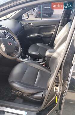 Седан Geely Emgrand 7 (EC7) 2014 в 