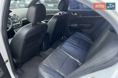 Седан Geely Emgrand 7 (EC7) 2014 в 