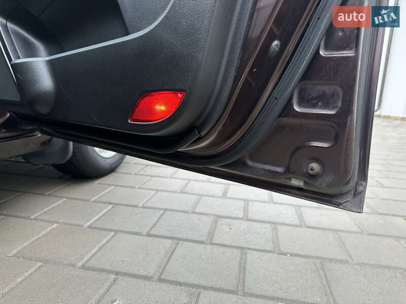 Хетчбек Geely Emgrand 7 (EC7) 2014 в Черкасах фото 27 Хетчбек Geely Emgrand 7 (EC7) 2014 в Черкасах