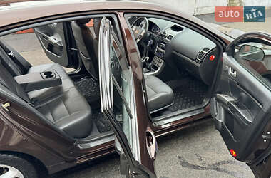 Хетчбек Geely Emgrand 7 (EC7) 2014 в 