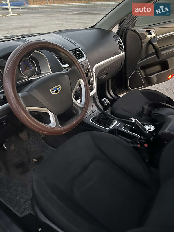 Седан Geely Emgrand 7 (EC7) 2016 в Дніпрі