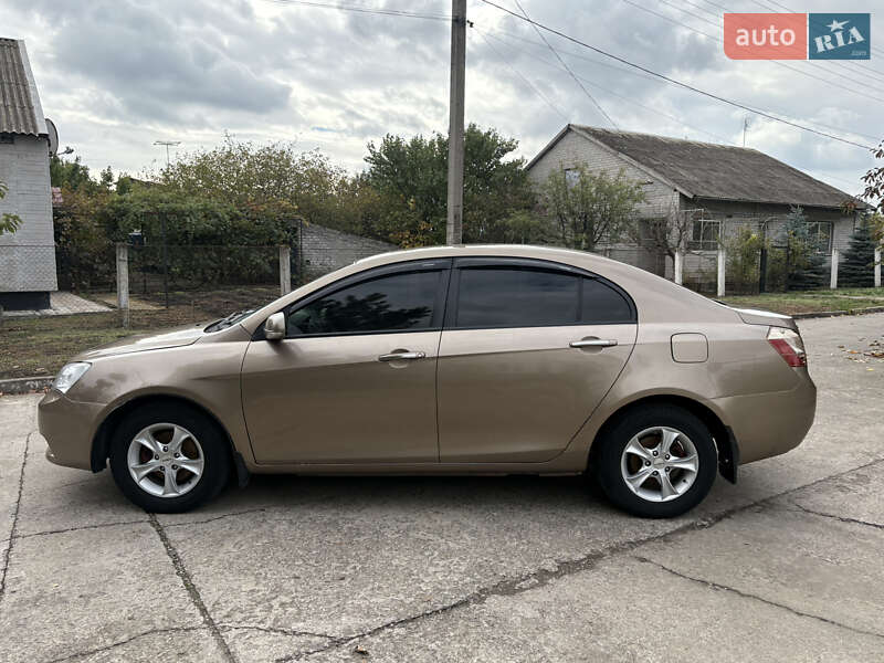 Седан Geely Emgrand 7 (EC7) 2011 в Кривому Розі