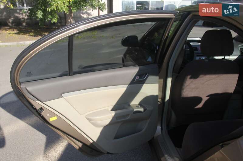 Седан Geely Emgrand 7 (EC7) 2011 в Кривому Розі