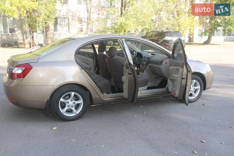 Седан Geely Emgrand 7 (EC7) 2011 в Кривому Розі