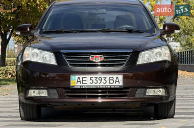 Седан Geely Emgrand 7 (EC7) 2012 в 