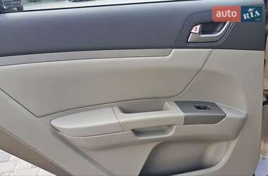Седан Geely Emgrand 7 (EC7) 2012 в  фото 20 Седан Geely Emgrand 7 (EC7) 2012 в
