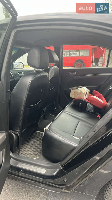 Седан Geely Emgrand 7 (EC7) 2013 в Ужгороде