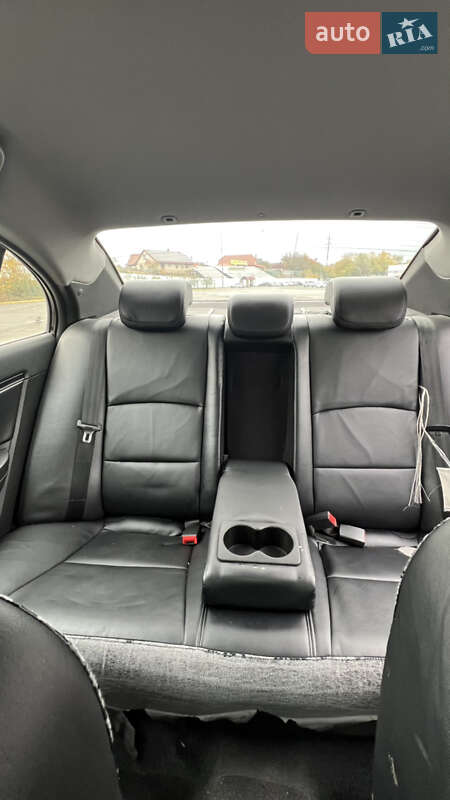 Седан Geely Emgrand 7 (EC7) 2013 в Ужгороде