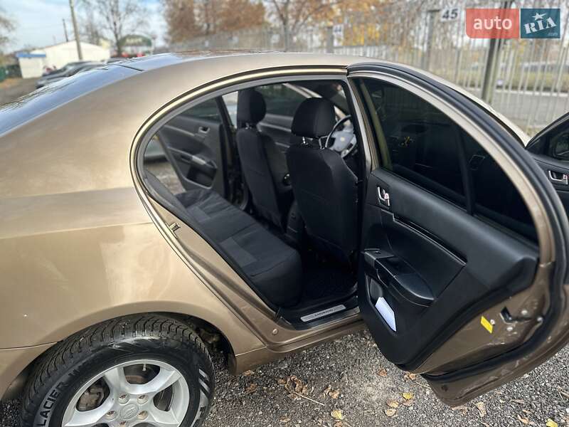 Седан Geely Emgrand 7 (EC7) 2013 в Києві