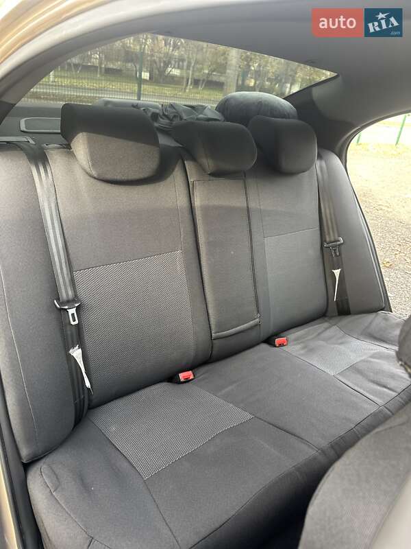 Седан Geely Emgrand 7 (EC7) 2013 в Києві