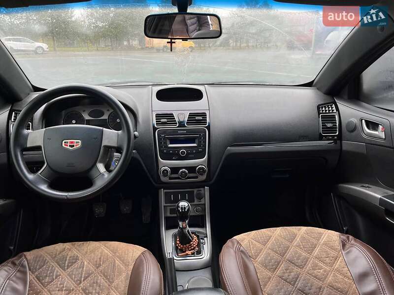 Седан Geely Emgrand 7 (EC7) 2013 в Самборе