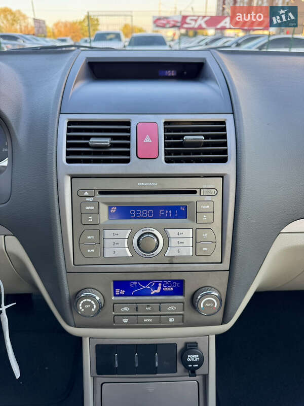 Седан Geely Emgrand 7 (EC7) 2012 в Киеве