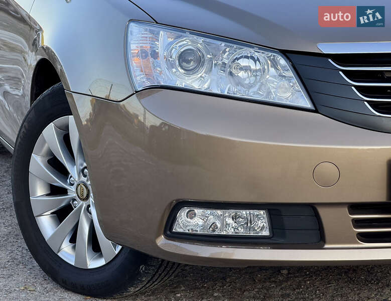 Седан Geely Emgrand 7 (EC7) 2012 в Киеве