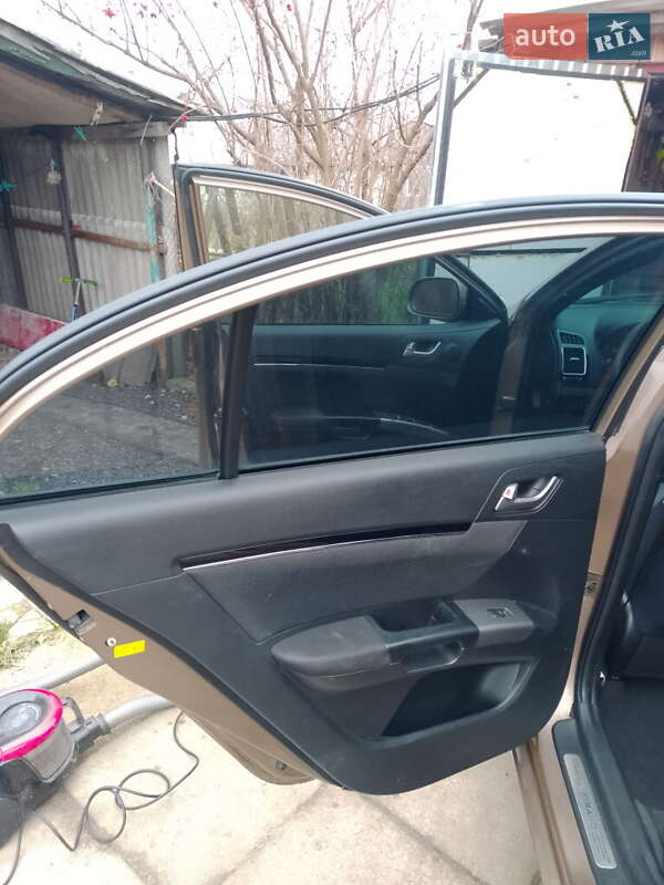 Седан Geely Emgrand 7 (EC7) 2013 в Рожище