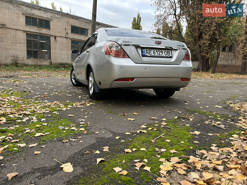 Седан Geely Emgrand 7 (EC7) 2013 в Кривом Роге