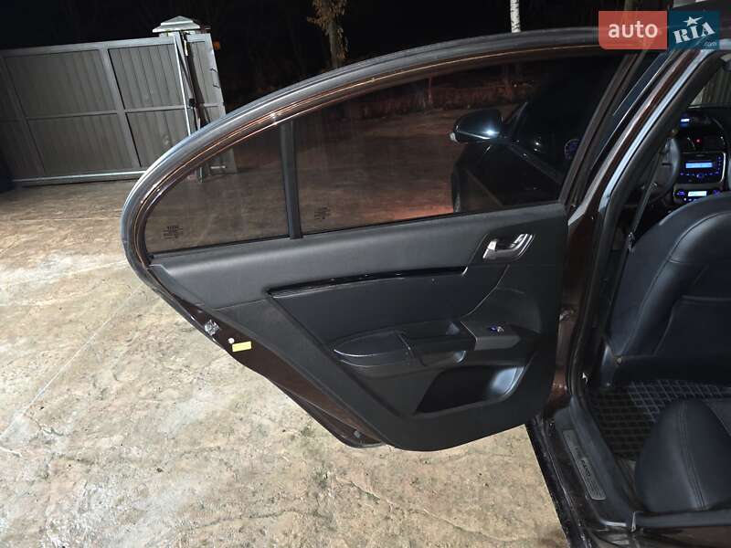 Седан Geely Emgrand 7 (EC7) 2013 в Ивано-Франковске