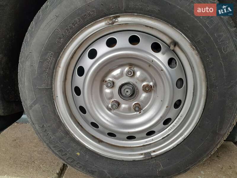 Седан Geely Emgrand 7 (EC7) 2013 в Овидиополе