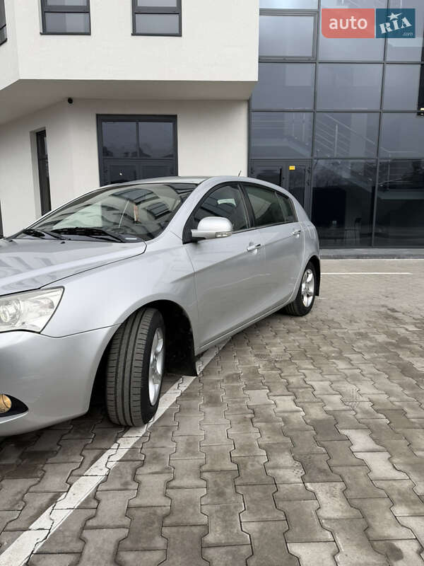 Хэтчбек Geely Emgrand 7 (EC7) 2014 в Ивано-Франковске