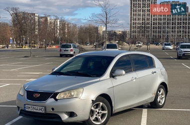 Хетчбек Geely Emgrand 7 (EC7) 2013 в Києві