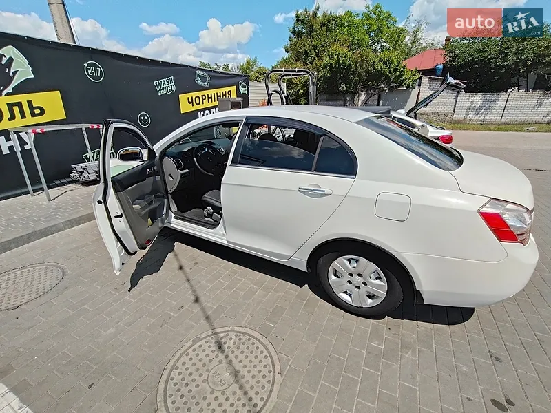 Geely Emgrand 7 (EC7) 2013