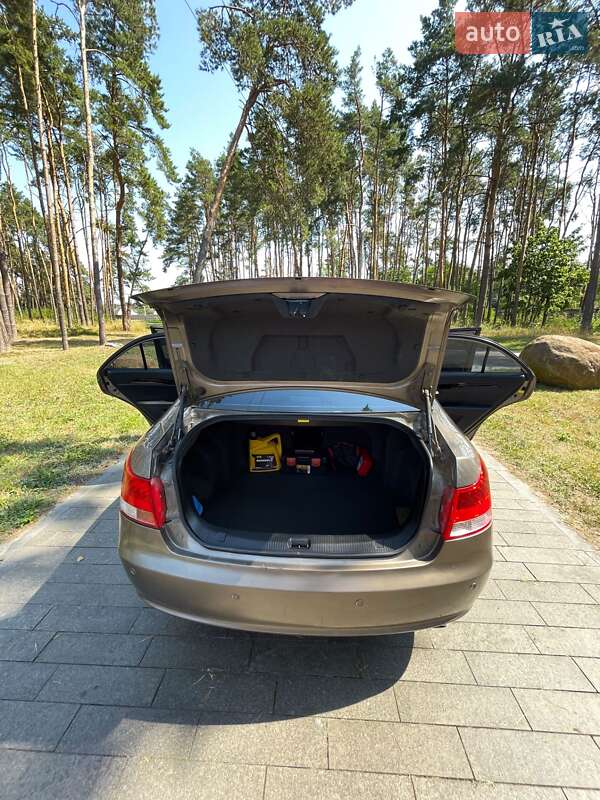 Седан Geely Emgrand 8 (EC8) 2014 в Житомирі