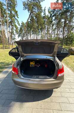 Седан Geely Emgrand 8 (EC8) 2014 в 