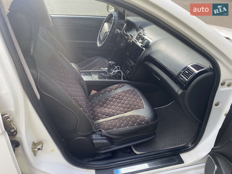 Седан Geely Emgrand 8 (EC8) 2014 в Києві