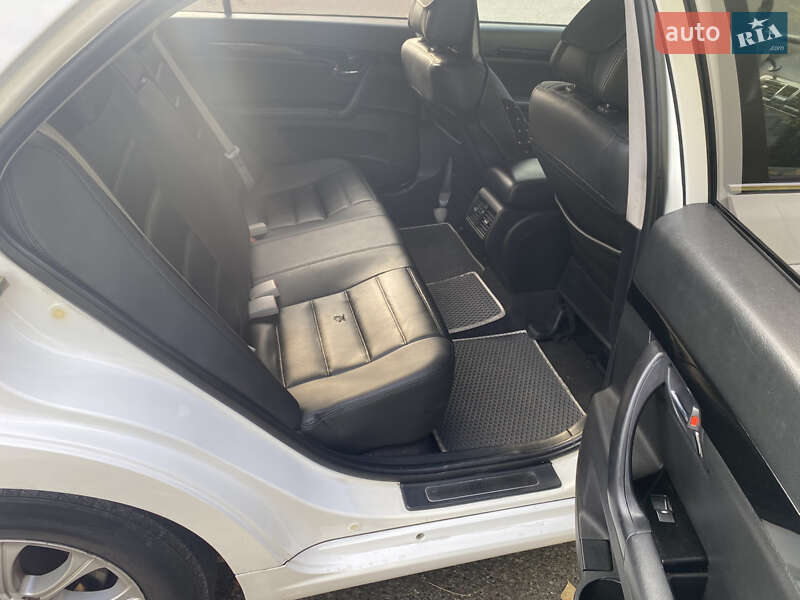 Седан Geely Emgrand 8 (EC8) 2014 в Києві