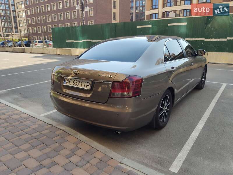 Седан Geely Emgrand 8 (EC8) 2014 в Киеве