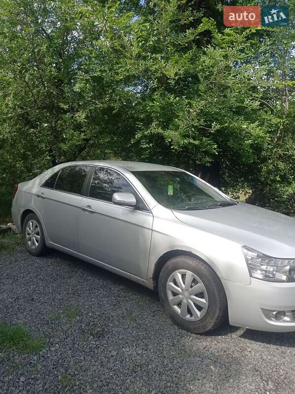 Седан Geely Emgrand 8 (EC8) 2014 в Кривом Роге