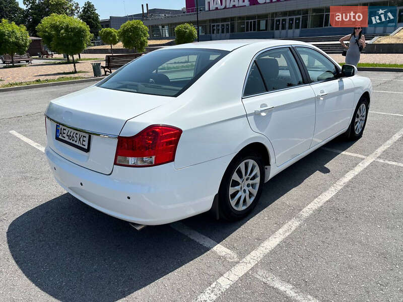 Седан Geely Emgrand 8 (EC8) 2014 в Запоріжжі