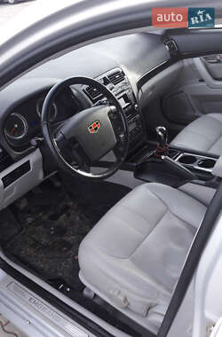 Седан Geely Emgrand 8 (EC8) 2013 в 