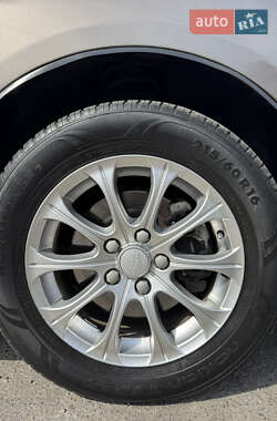 Седан Geely Emgrand 8 (EC8) 2014 в 
